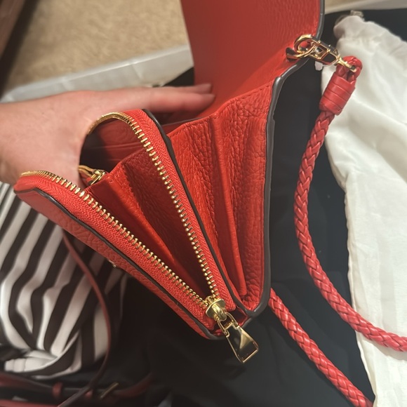 Tory Burch Taylor flat wallet crossbody poppy orange NWT’s - Picture 5 of 6